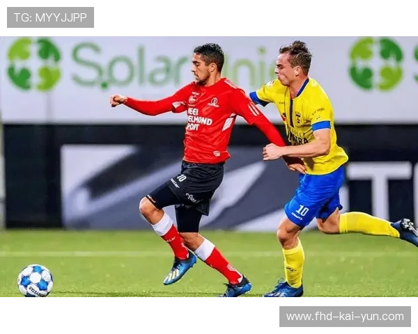 费耶诺德客场力克布加勒斯特星，荷甲领头羊客场稳健